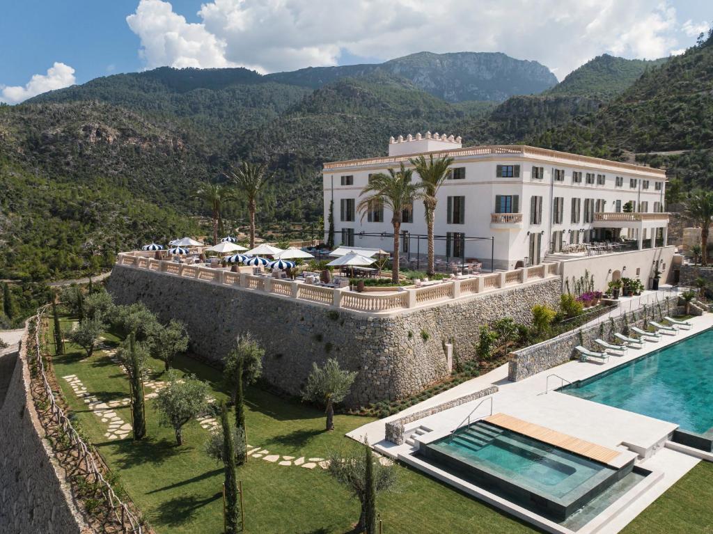 boutique hotels in Deià