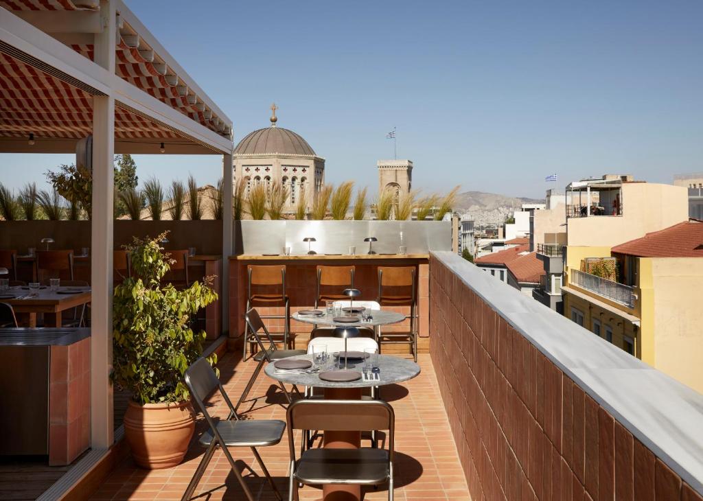 boutique hotels in Piraeus