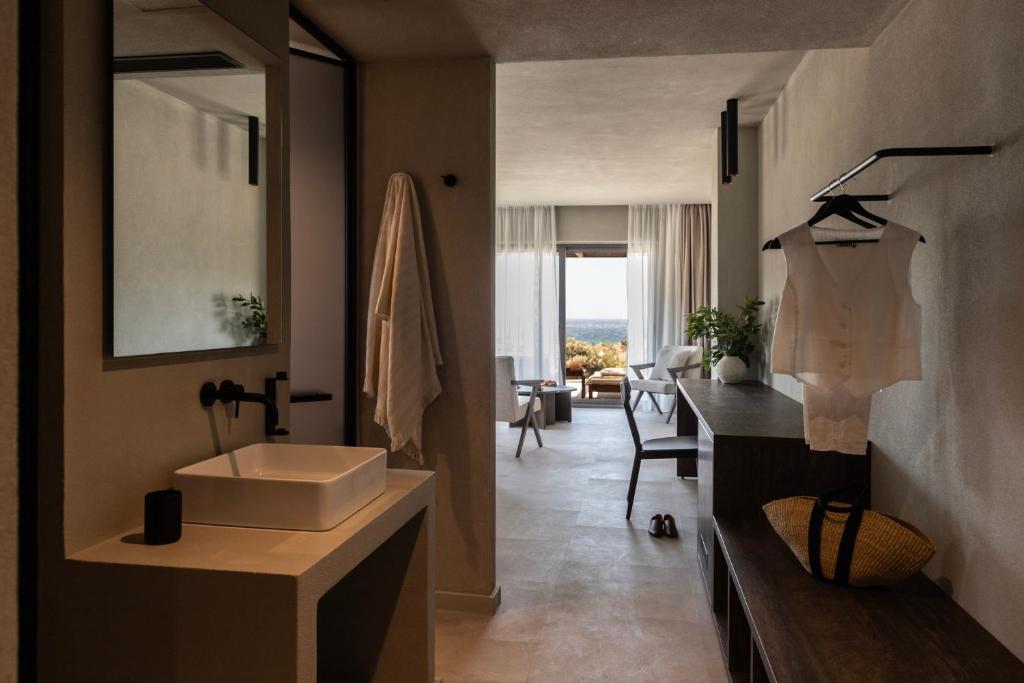 boutique hotels in Arnados