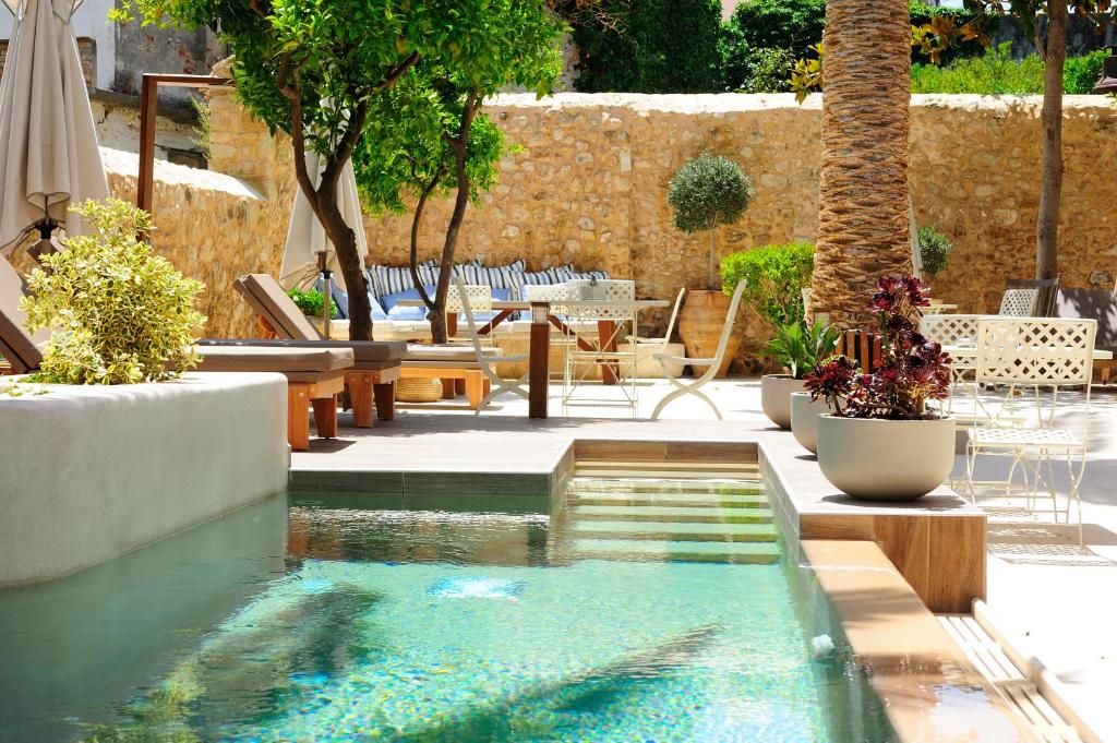 boutique hotels in Daratsos