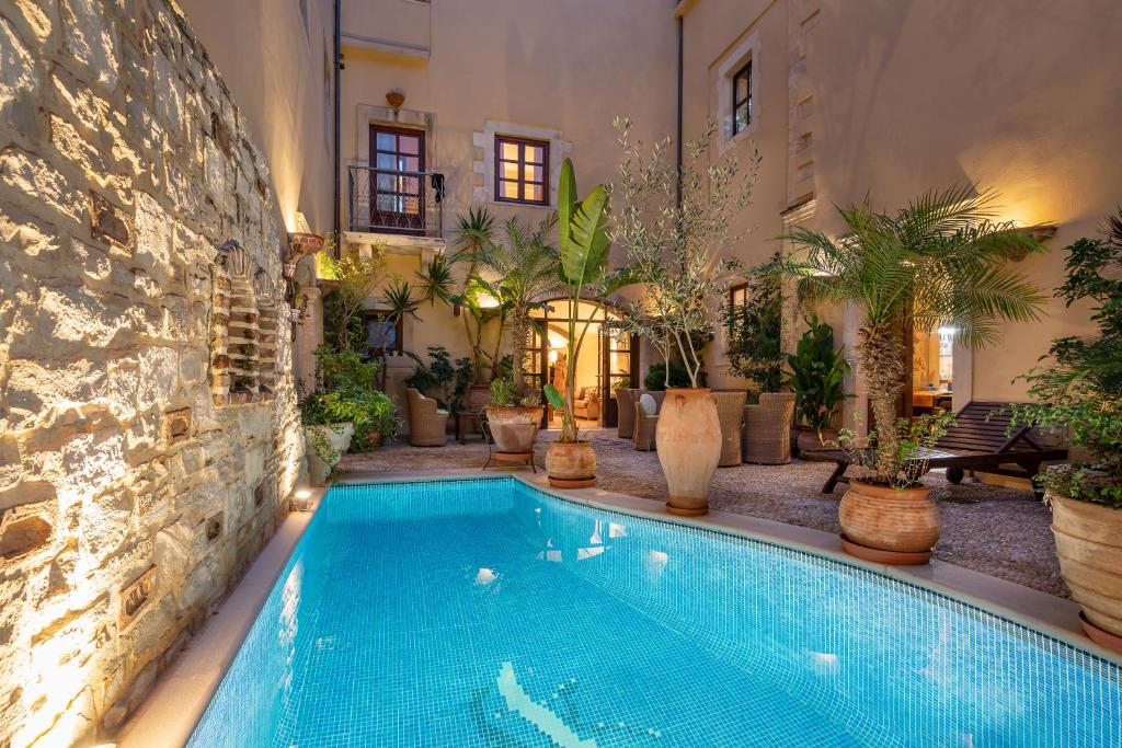 boutique hotels in Daratsos