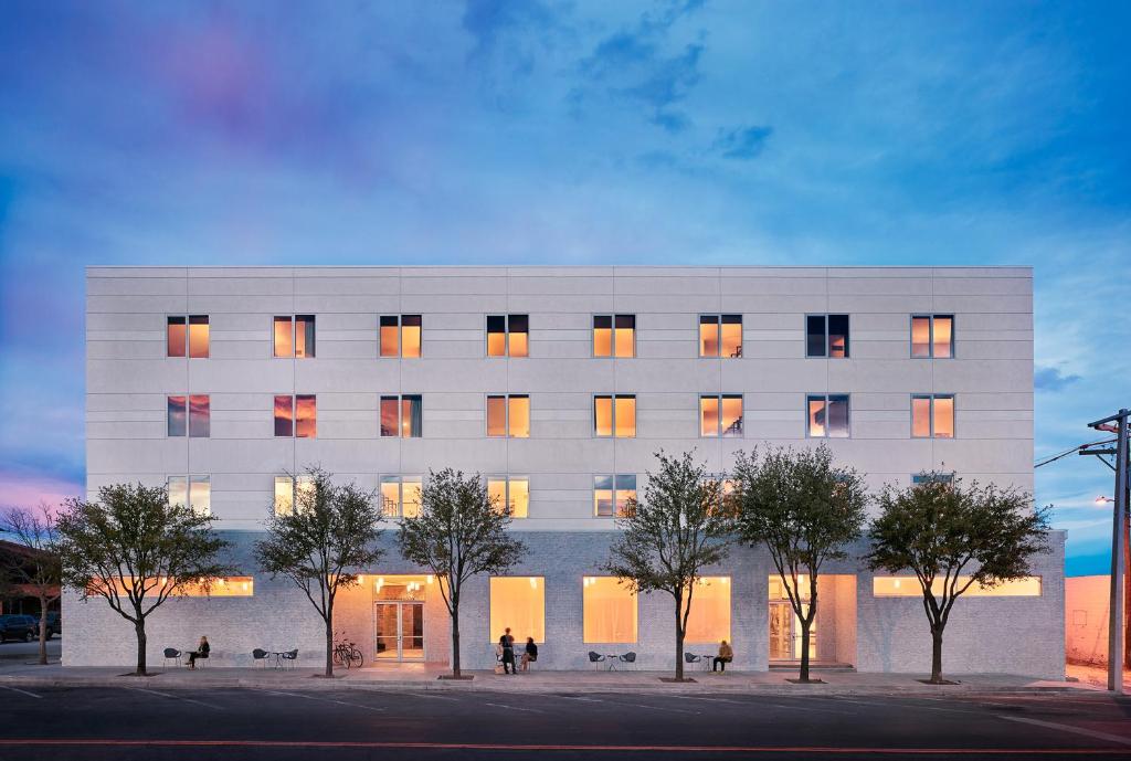 boutique hotels in Marfa