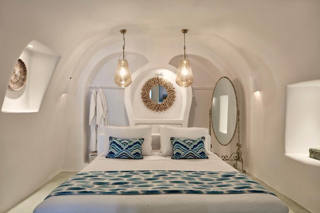 boutique hotels in Fira