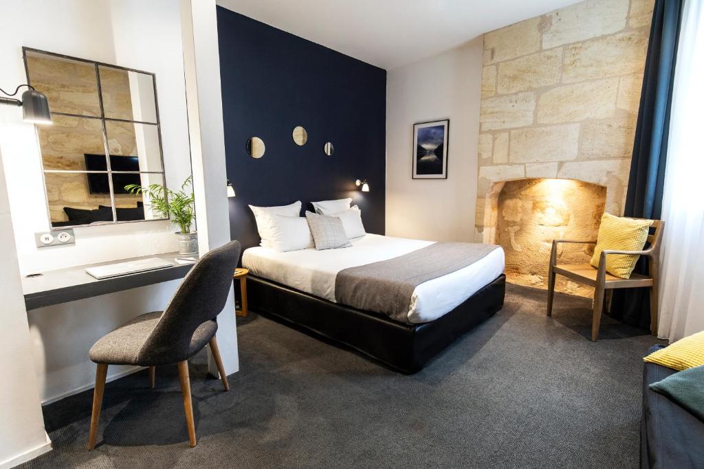 boutique hotels in Moulon