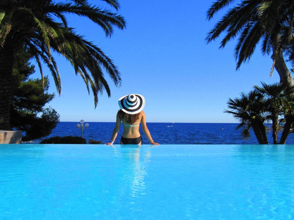 boutique hotels in Saint Tropez Bay