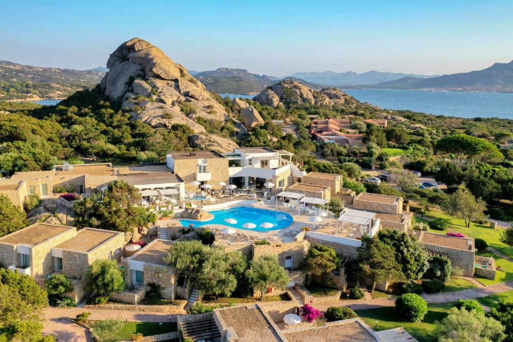 boutique hotels in Baja Sardinia