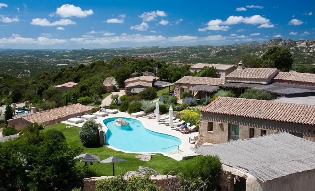 boutique hotels in Baja Sardinia