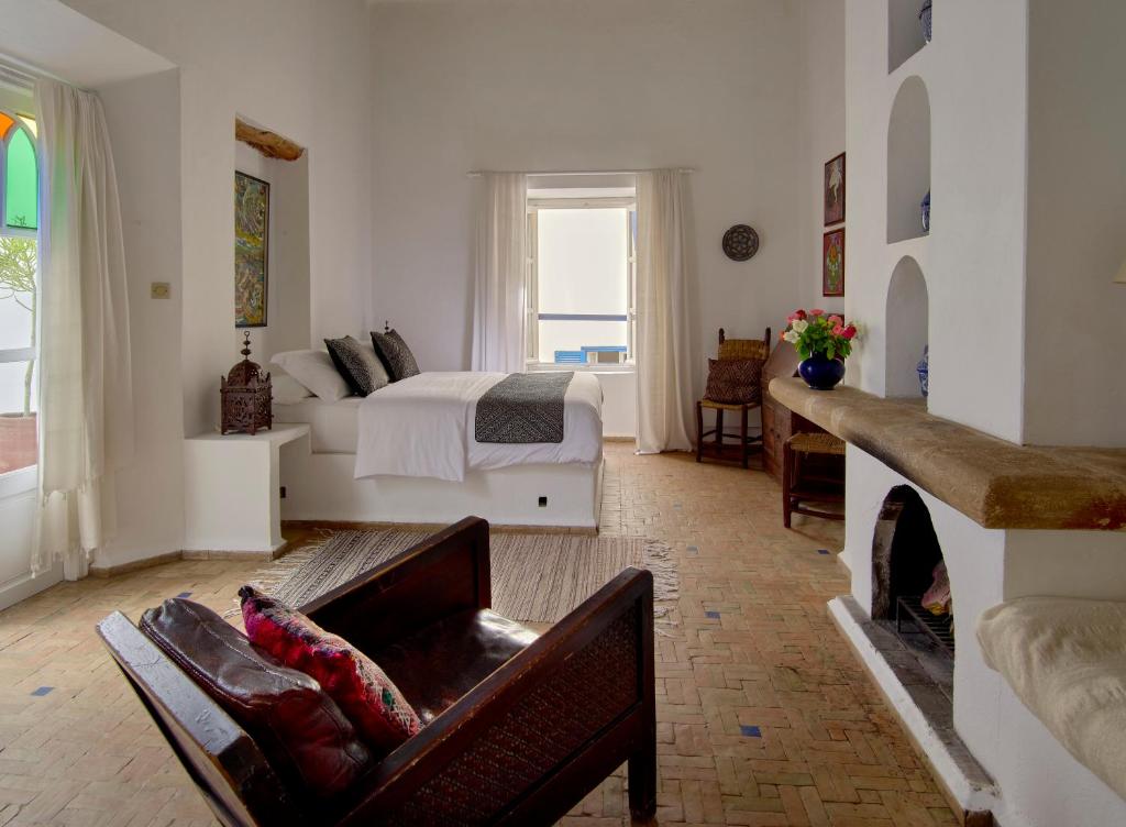 boutique hotels in Ghazoua